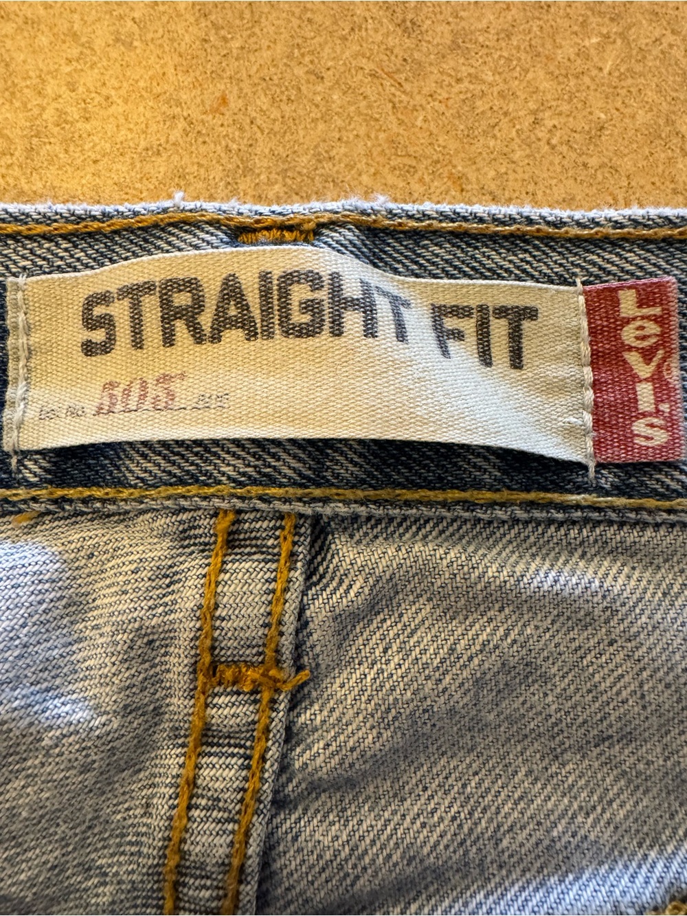 Levi's Straight-Leg Jeans in Light Blue Wash - Picture 3 of 7